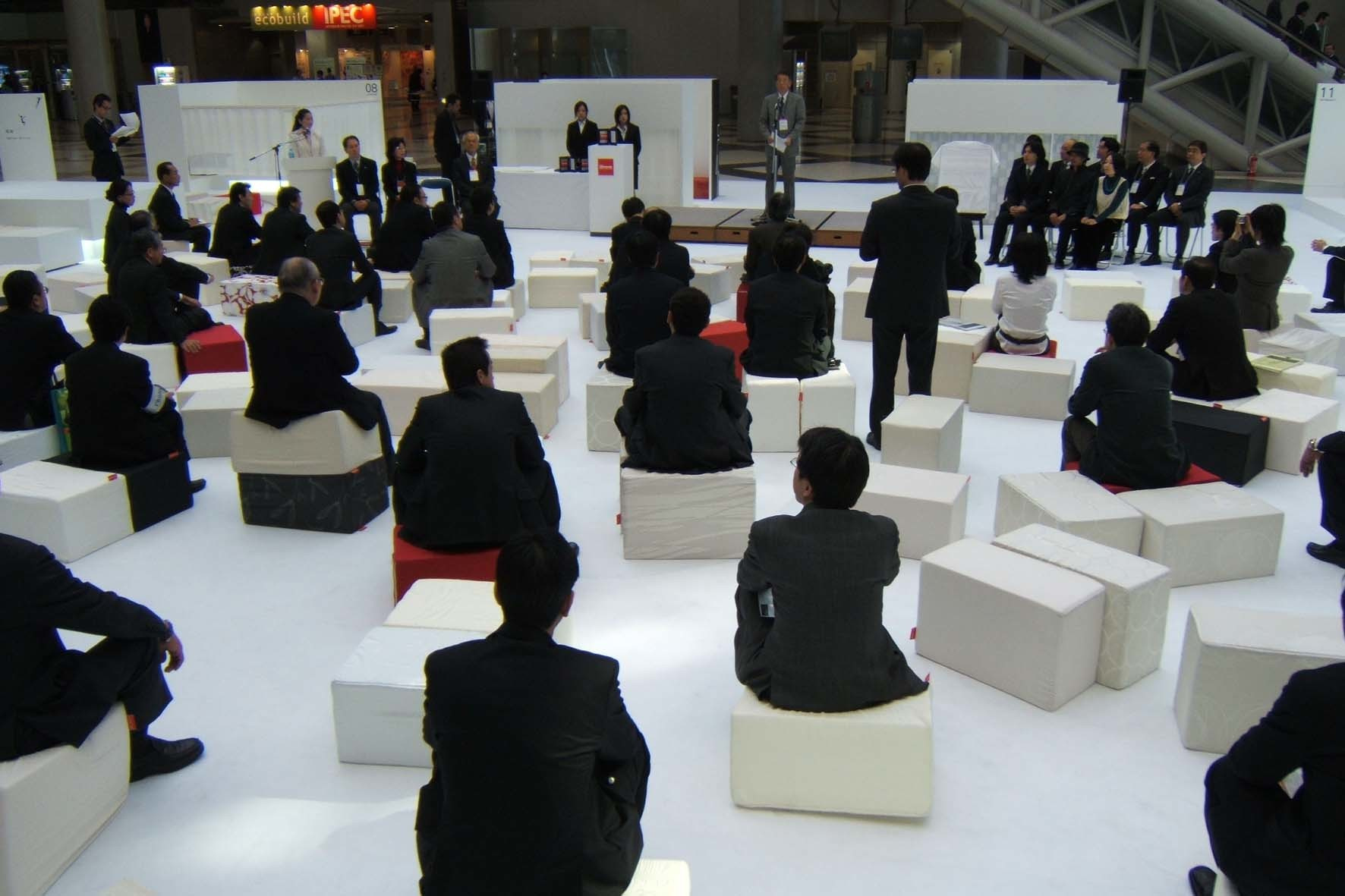 JAPANTEX｜展示会ブースデザイン装飾｜スーパーペンギン｜インテリア系展示会