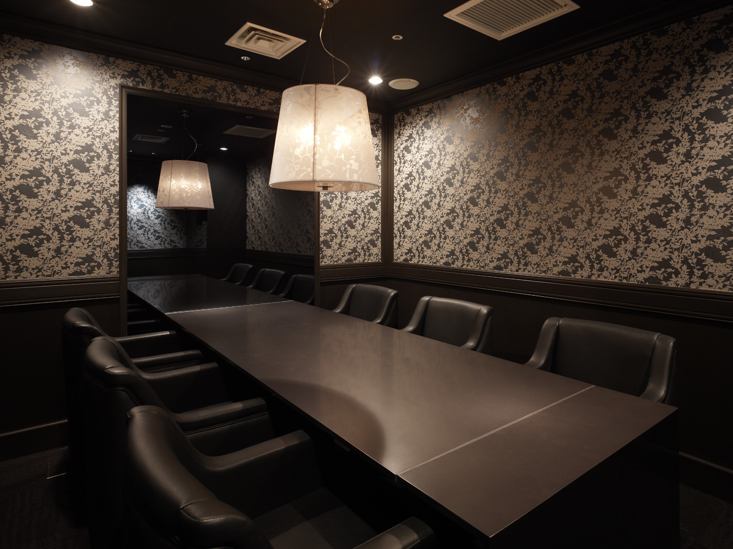 MEMBERS GUILD｜店舗・飲食店デザイン｜スーパーペンギン