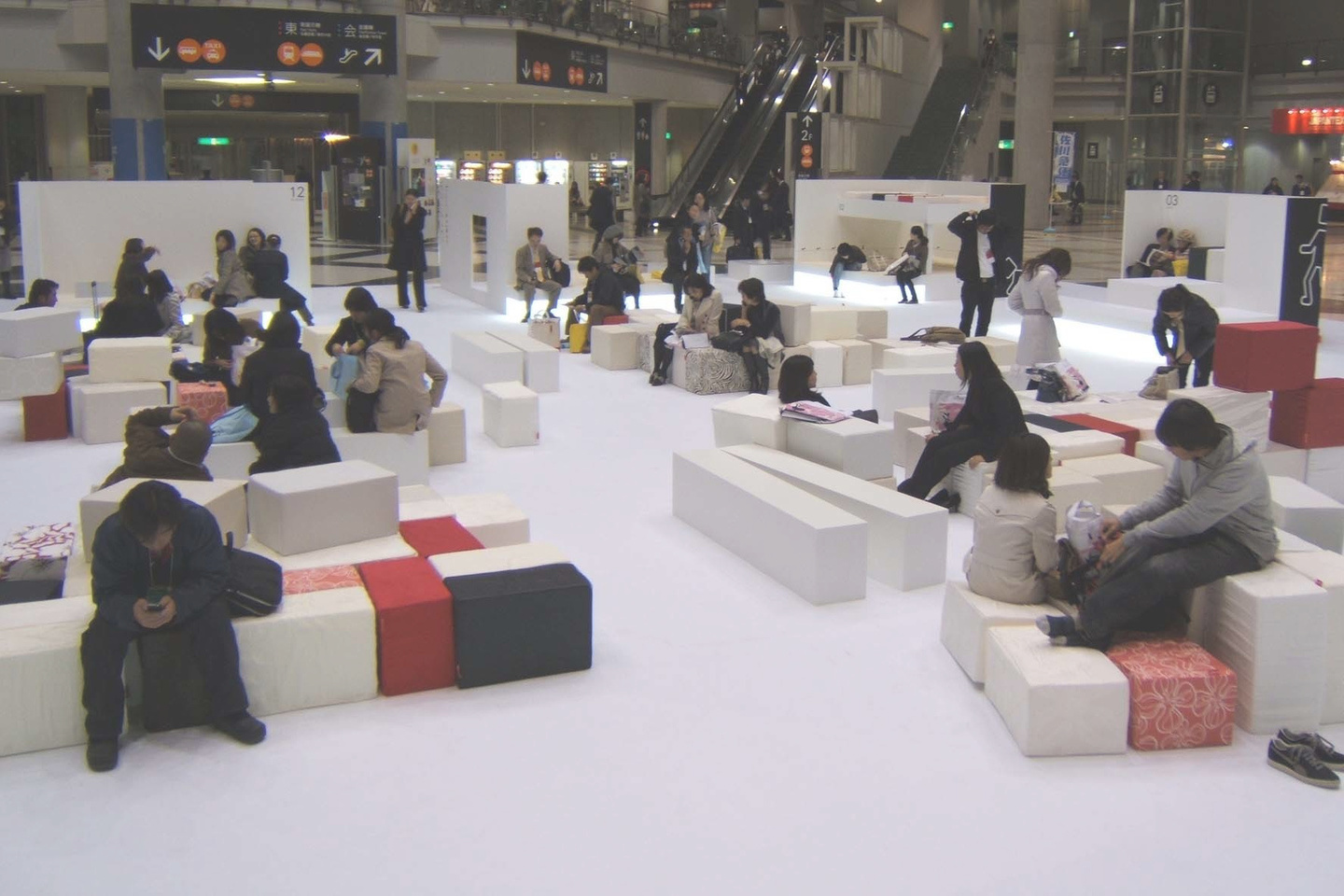 JAPANTEX｜展示会ブースデザイン装飾｜スーパーペンギン｜インテリア系展示会